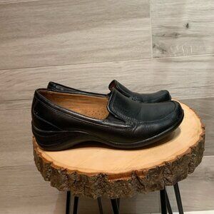 Hush Puppies Black Leather  « Epic Loafer » Wedge shoes size 7.5